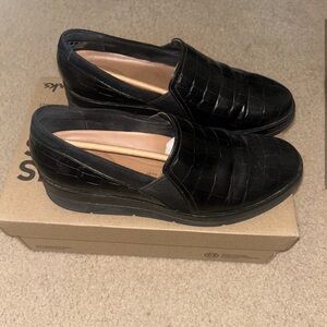 Clark’s Stylish Black Slip-On Women's Shoes